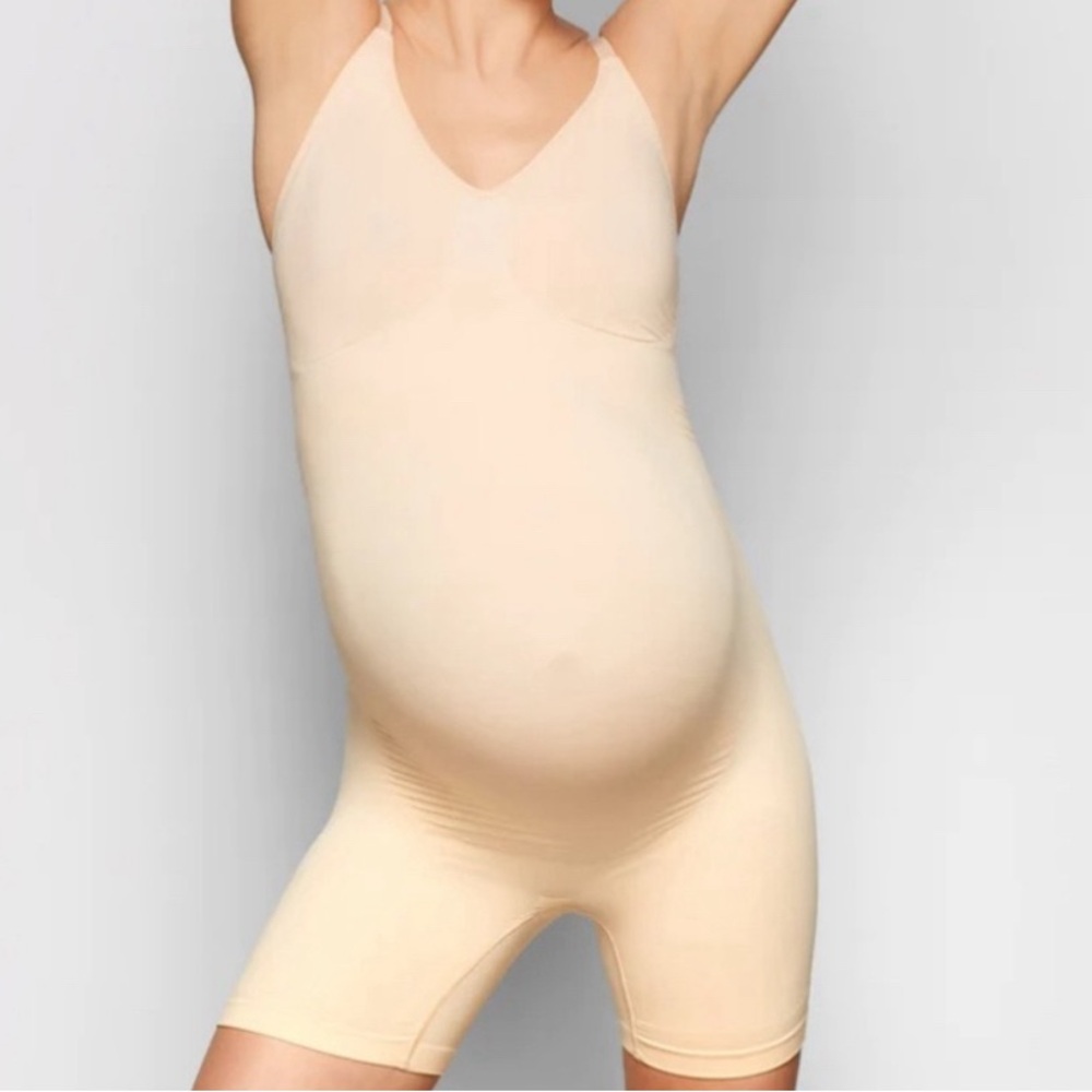 Skims Maternity Sculpting bodysuit 4x/5x